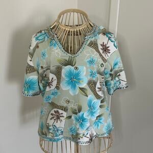 90s sage green/turquoise hibiscus print beaded Caribbean Joe tee
